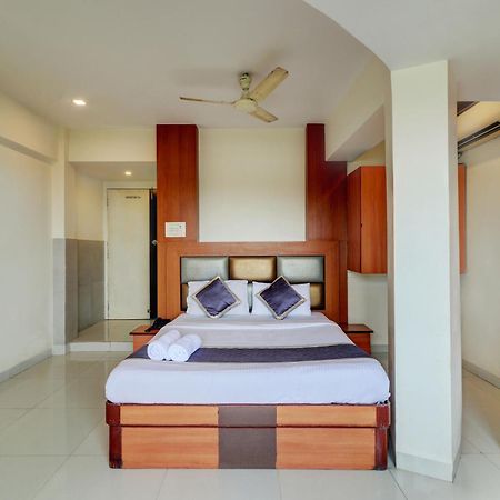 Hotel New Sarovar Grand Panvel Exteriér fotografie